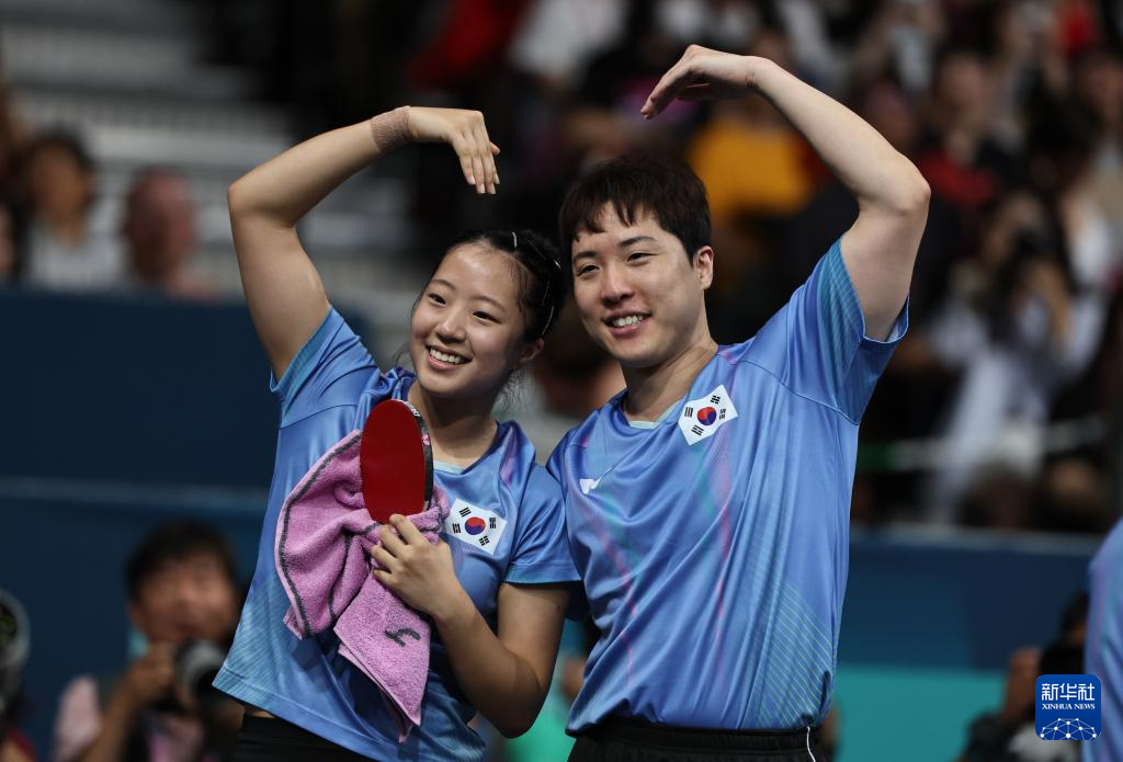 年轻球员崭 年轻球员崭