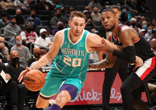 的前场发球 的前场发球