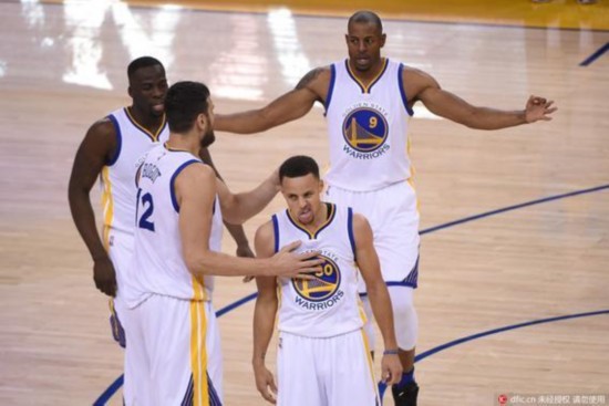 先手开团 先手开团