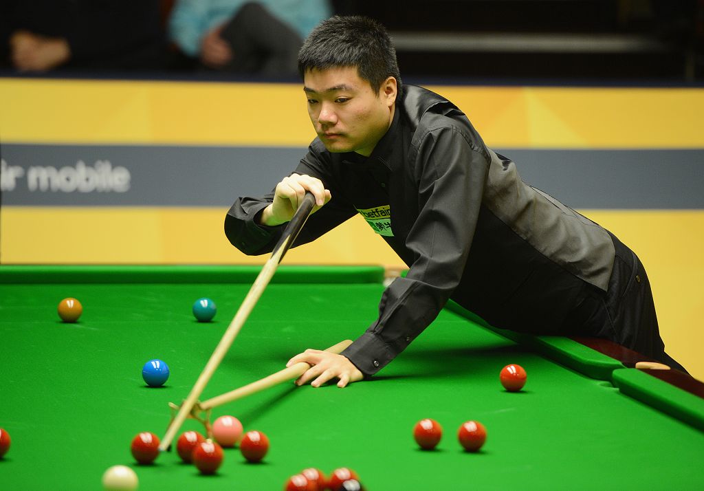 出代价高昂 出代价高昂